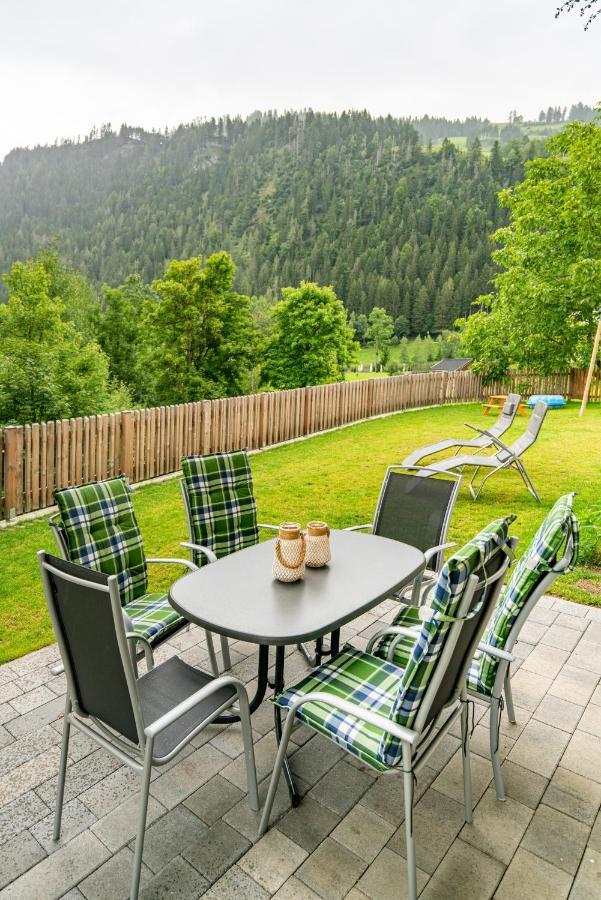 Lakeside Appartments Goldegg Exterior photo